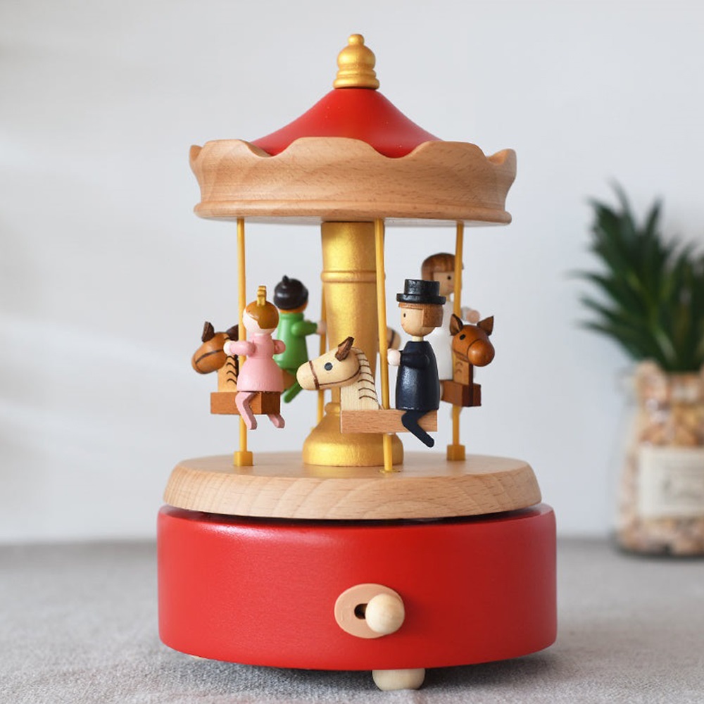 Musicbox wooden Happy Family - The city of the sky